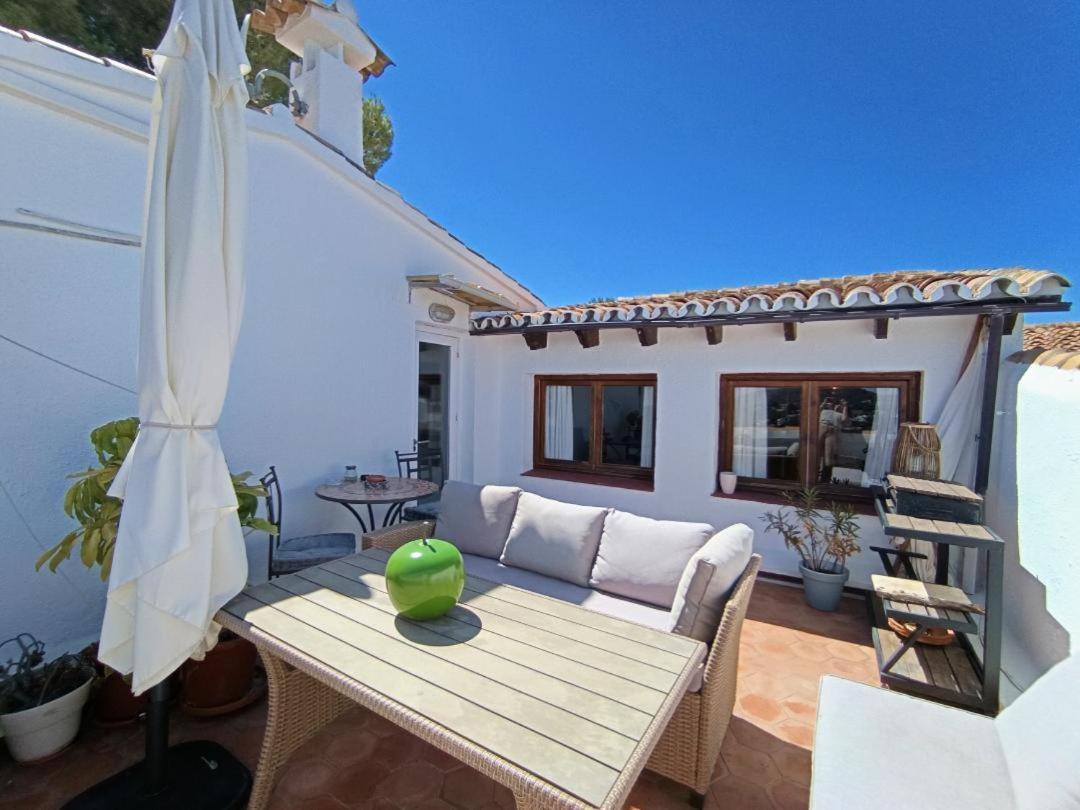 Atico-Penthouse En Moraira Con Vistas Al Mar Lägenhet Teulada Exteriör bild